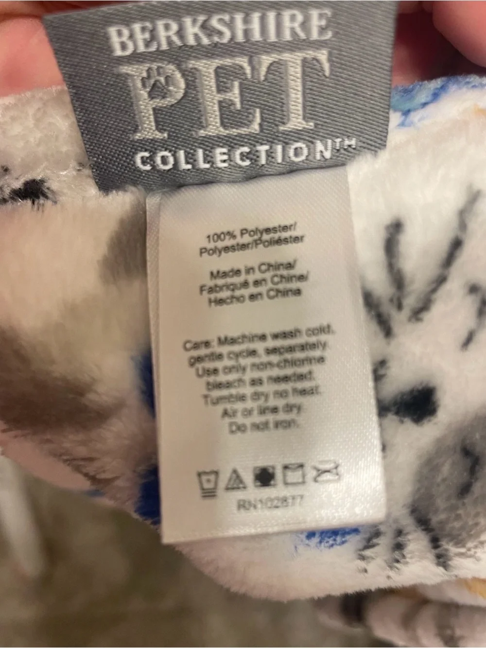 Berkshire White & Blue Hanukkah Cat Plush Throw Blanket